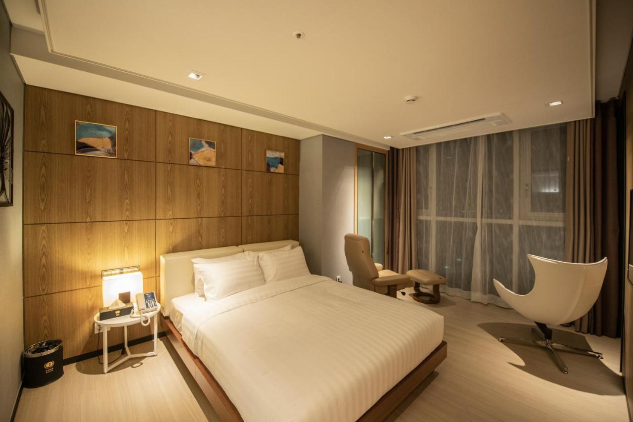J One Hotel チョンジュ エクステリア 写真
