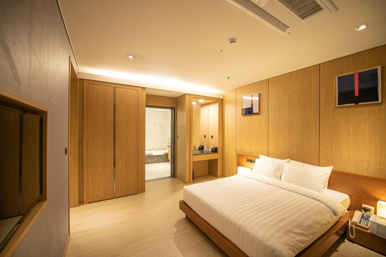 J One Hotel チョンジュ エクステリア 写真