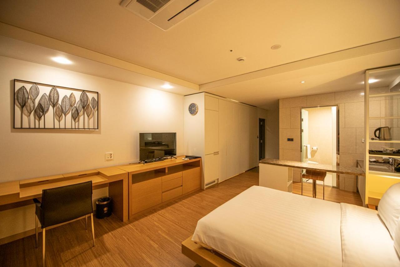 J One Hotel チョンジュ エクステリア 写真